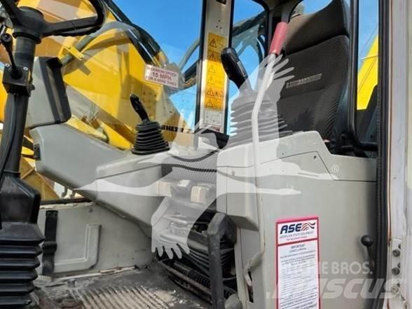 Liebherr A924 Lastik tekerli ekskavatörler