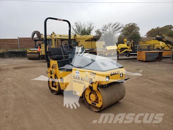 Sakai SW300-1 Tek tamburlu silindirler