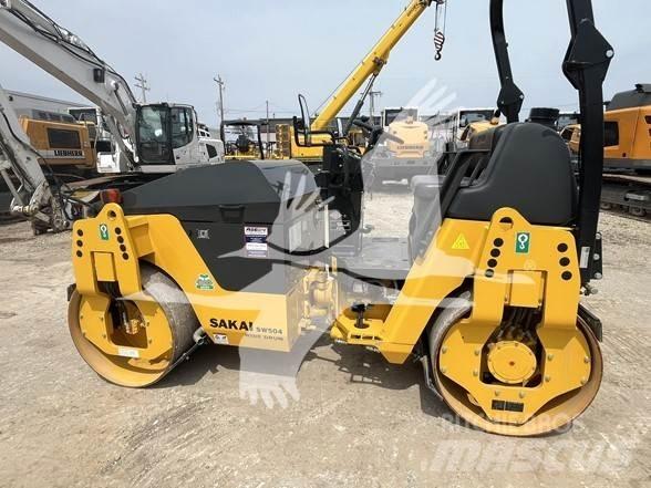 Sakai SW504W Tek tamburlu silindirler