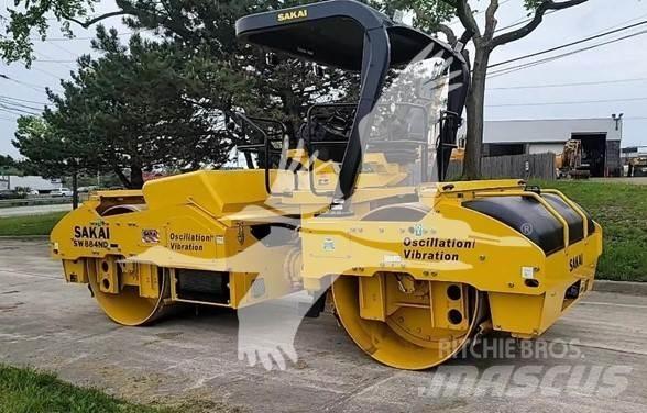 Sakai SW884ND Tek tamburlu silindirler