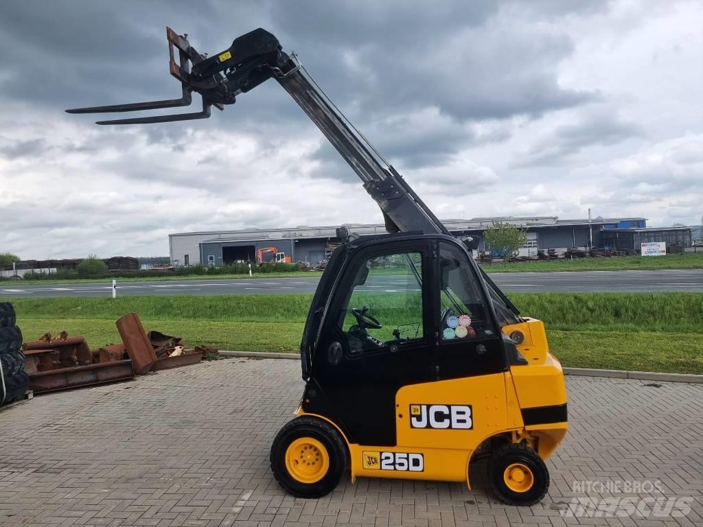 JCB TLT 25 D Teleskopik yükleyiciler