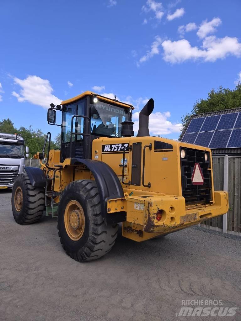 Hyundai HL 757-7 Tekerlekli yükleyiciler