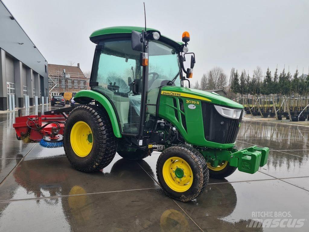 John Deere 3039R Traktörler