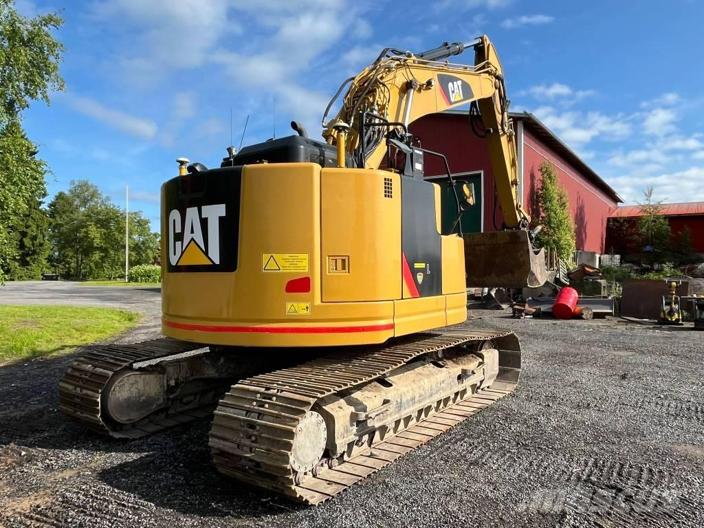 CAT 325 Paletli ekskavatörler