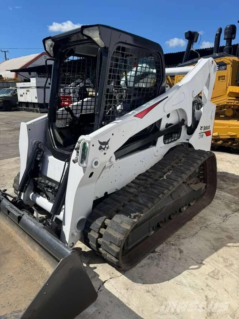 Bobcat T 740 Skid steer loderler