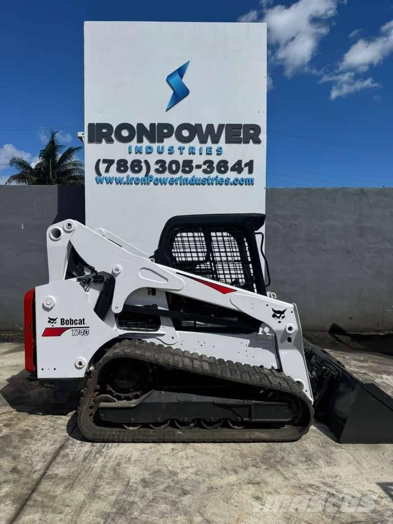 Bobcat T 740 Skid steer loderler