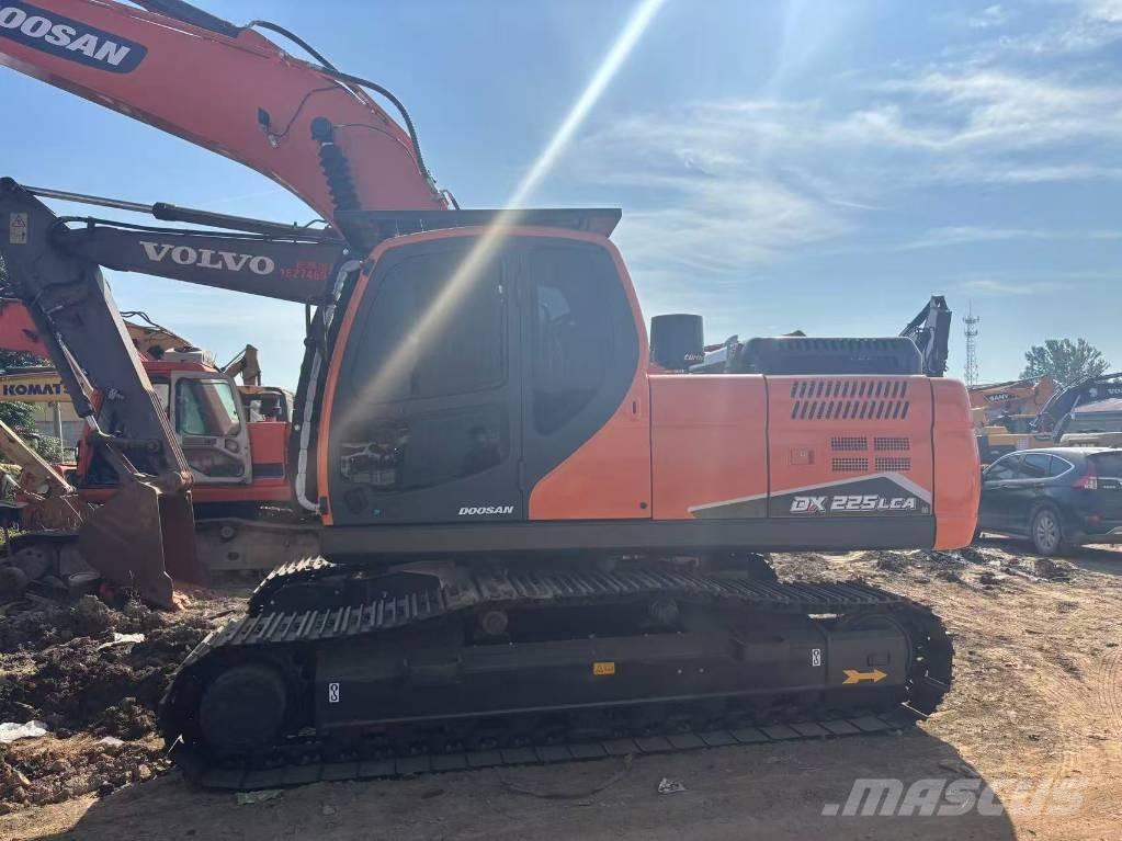 Doosan DX 225 LCA Midi ekskavatörler 7 - 12 t