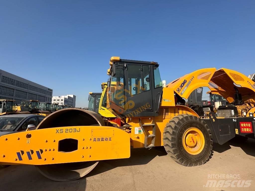 XCMG XS 203 J Tek tamburlu silindirler