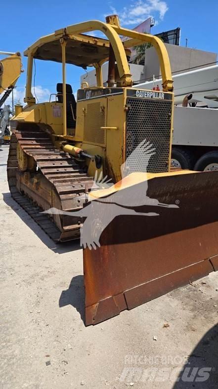 CAT D6M Paletli dozerler