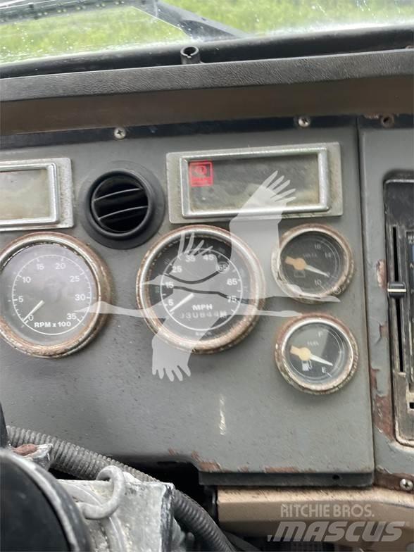 Ford 8000 Su tankerleri