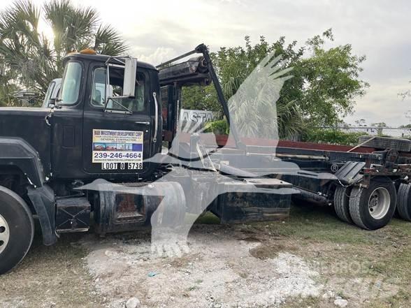 Mack RD688S Atik kamyonlari