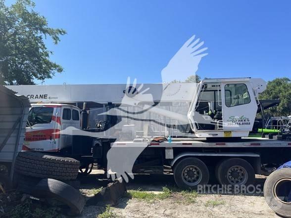 Sterling L9500 Diger