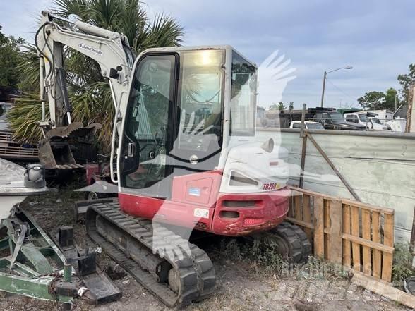 Takeuchi TB260 Paletli ekskavatörler