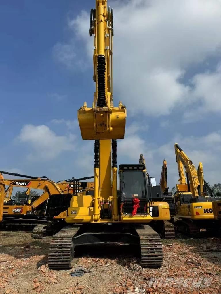 Komatsu 360-7 Paletli ekskavatörler