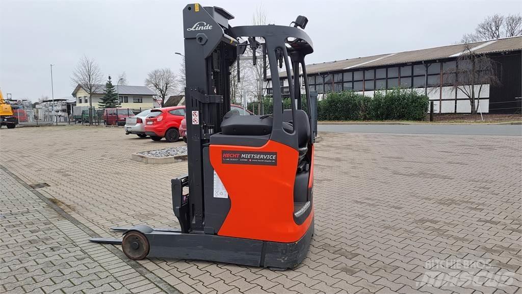 Linde R14 Reach truck - depo içi istif araçları