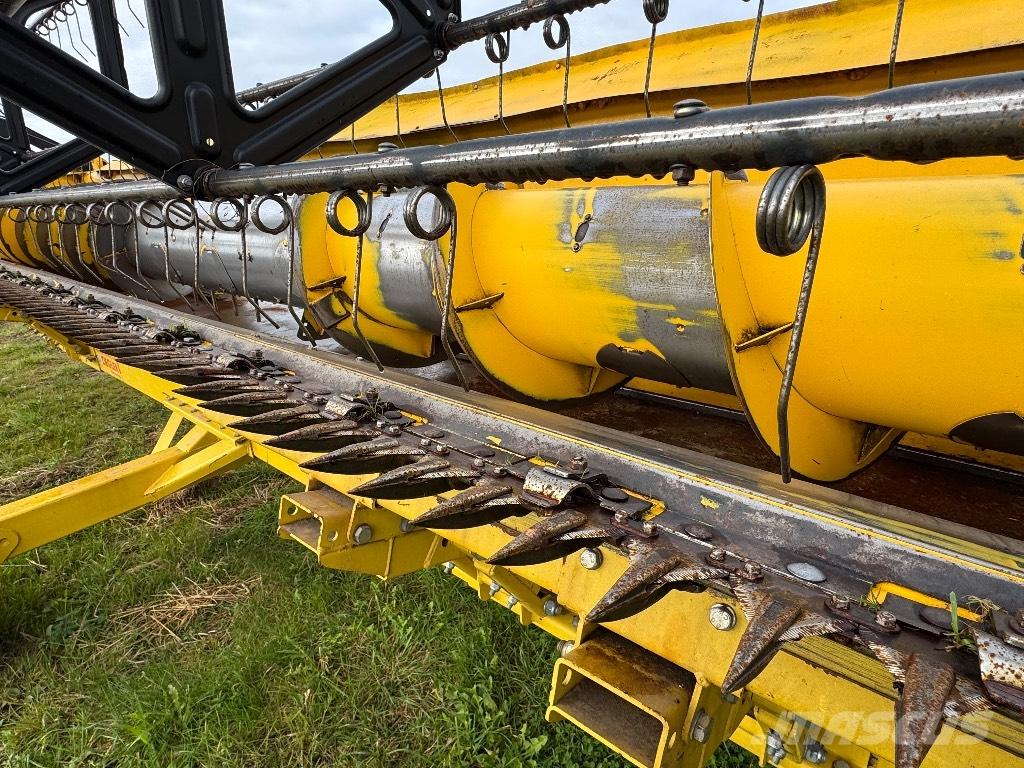 New Holland CX 8070 Biçerdöverler