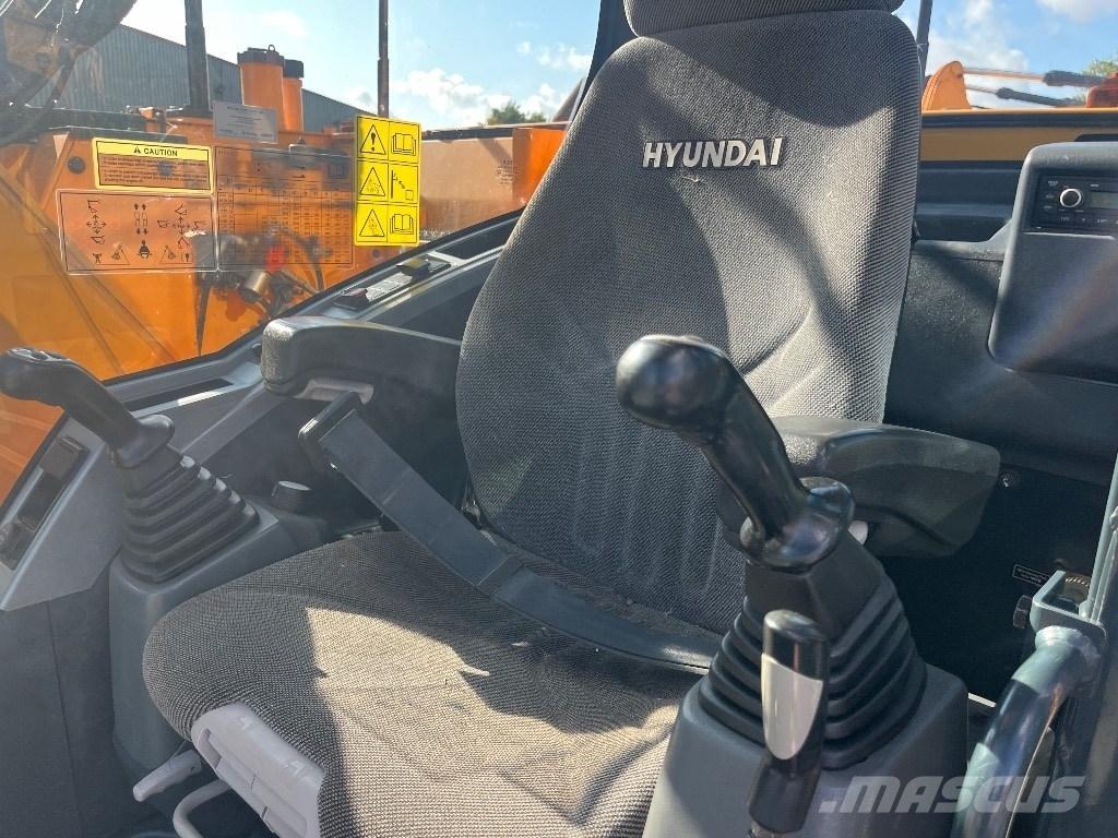 Hyundai HX130LCR Paletli ekskavatörler