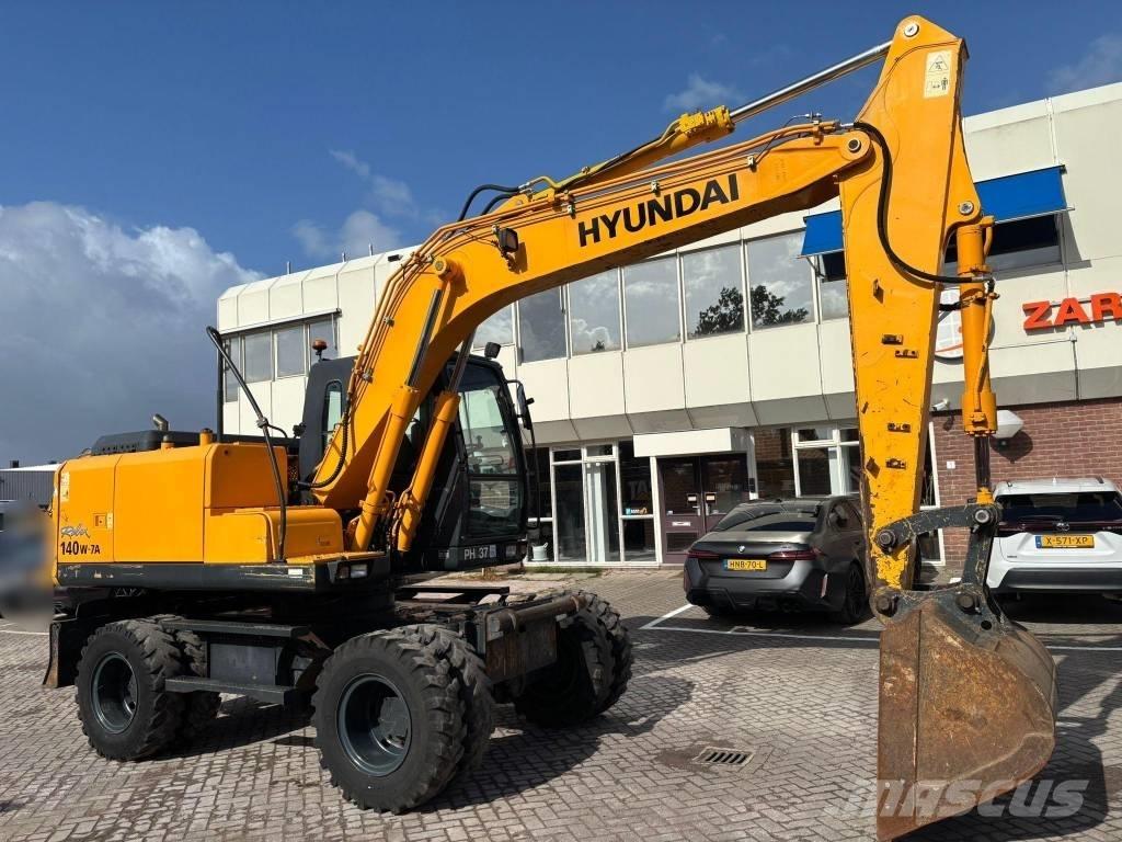 Hyundai 140W-7A Lastik tekerli ekskavatörler