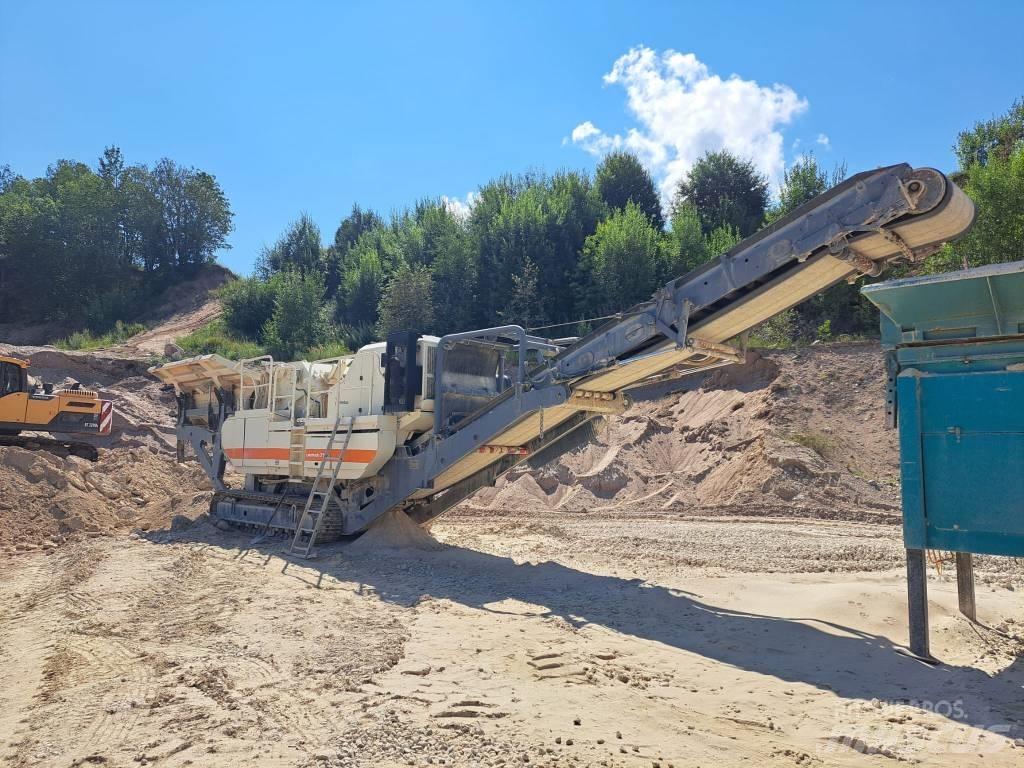Metso NP 1110M Gezer kırıcılar