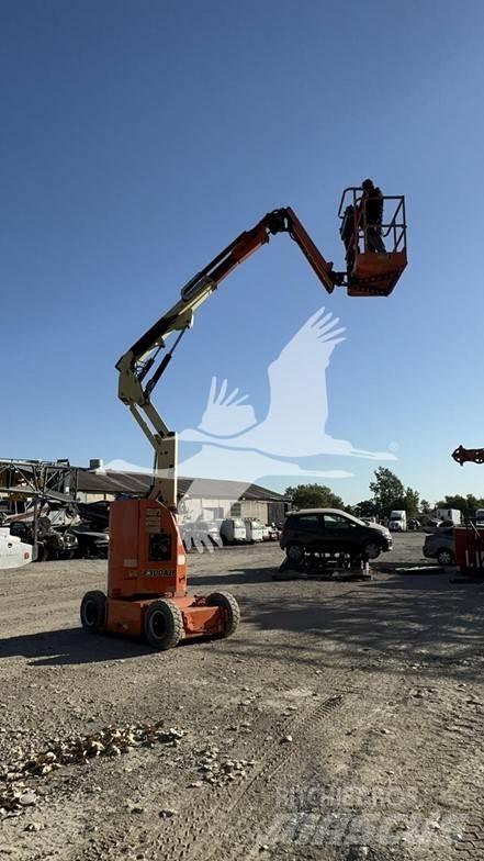 JLG E300AJP Körüklü personel platformları