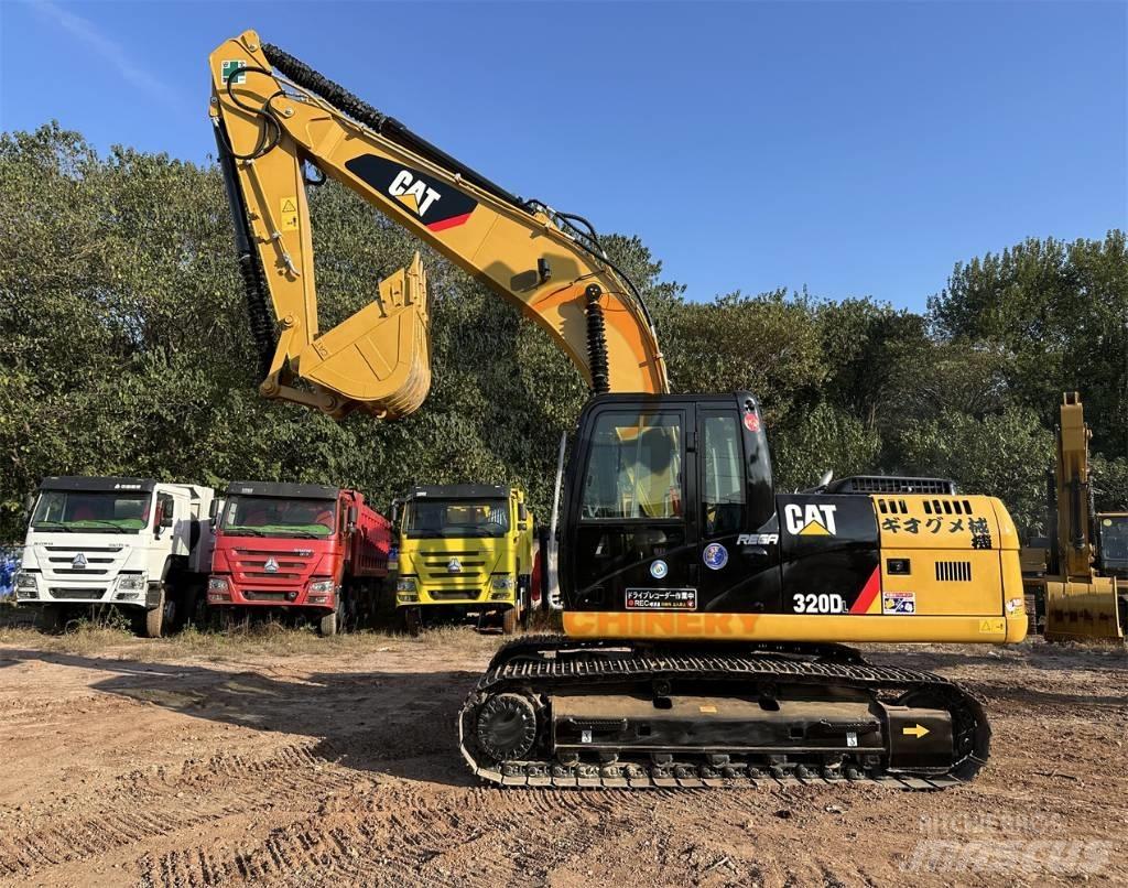 CAT 320 D L Paletli ekskavatörler