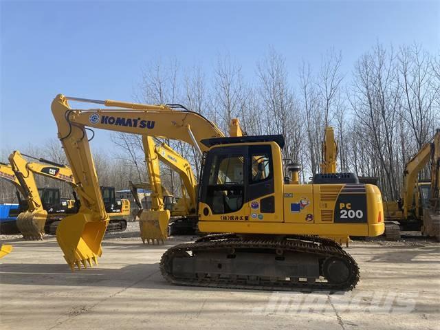 Komatsu PC 200-8N1 Paletli ekskavatörler