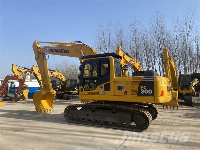 Komatsu PC 200-8N1 Paletli ekskavatörler