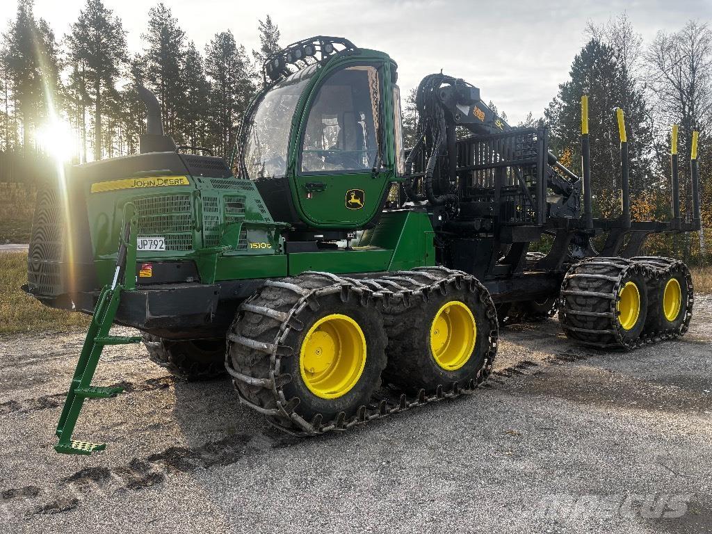 John Deere 1510G Tomruk yükleyici traktörler