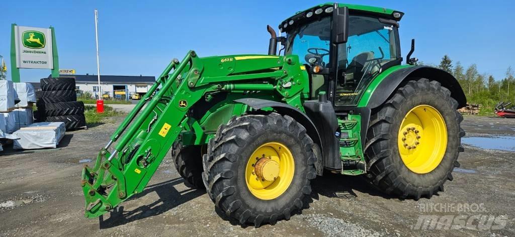 John Deere 6215R Traktörler