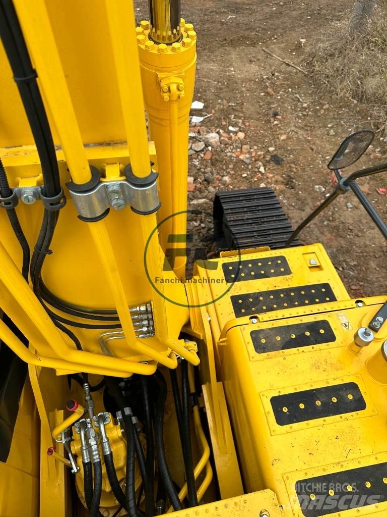 Komatsu PC 240-8 Paletli ekskavatörler