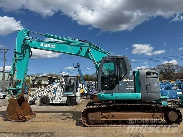 Kobelco SK 225 SR Paletli ekskavatörler