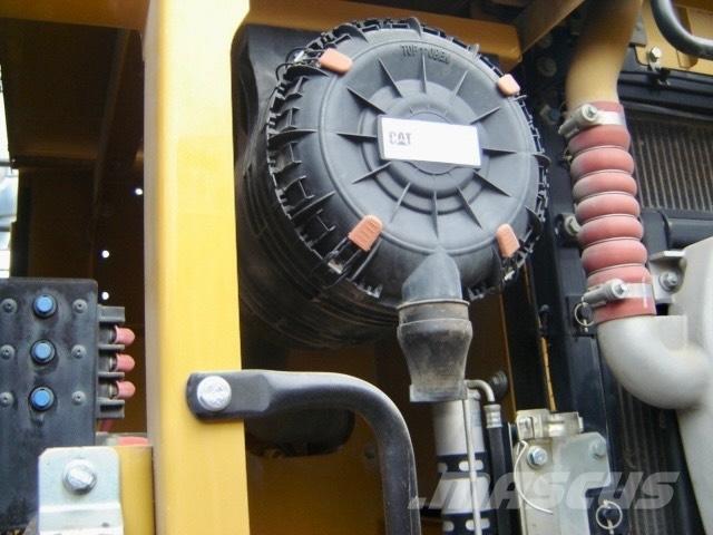 CAT 320 E Paletli ekskavatörler
