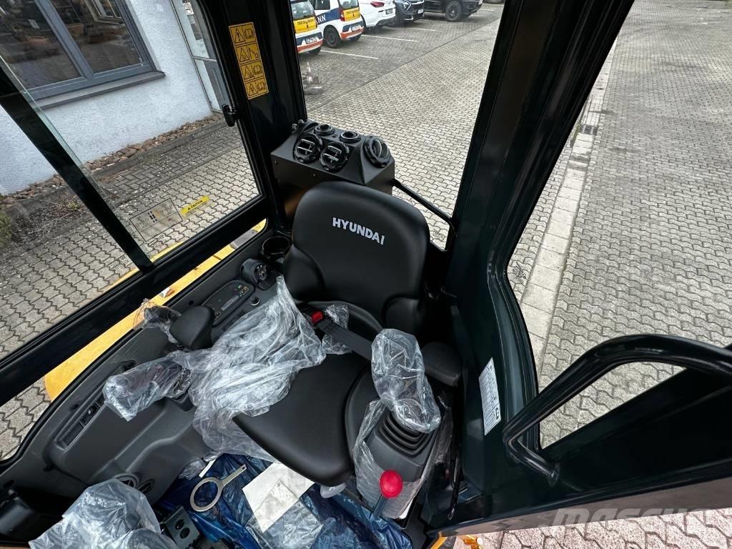 Hyundai R35Z 9A Mini ekskavatörler, 7 tona dek