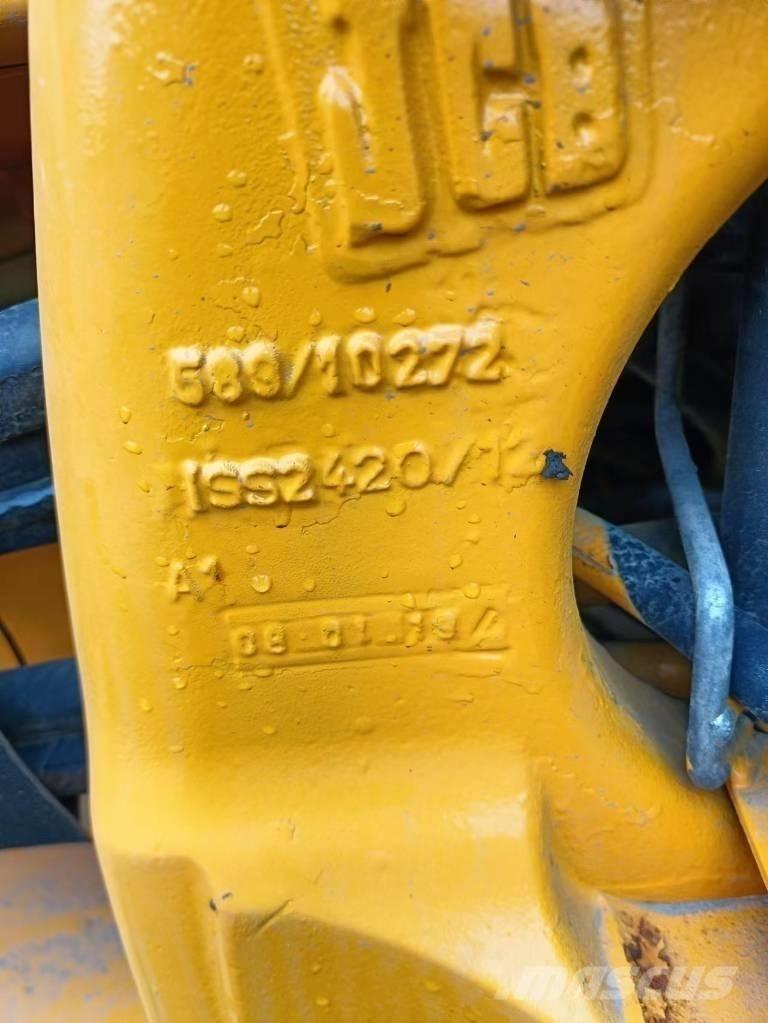 JCB 3 CX Lastik tekerli ekskavatörler