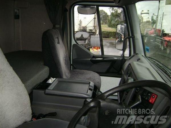 Mack Premium Diger