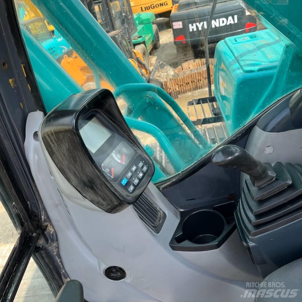 Kobelco SK200LC-8 Paletli ekskavatörler