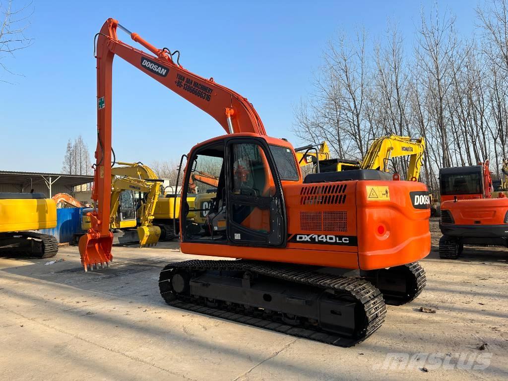 Doosan DX140 Paletli ekskavatörler