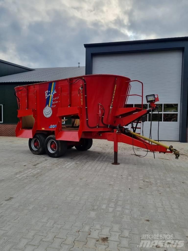 Peecon vme 200 twin Hayvan besleyiciler