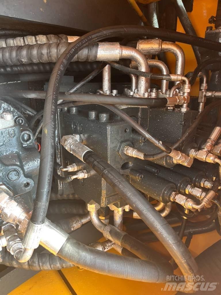 Hyundai 220LC-9S Paletli ekskavatörler