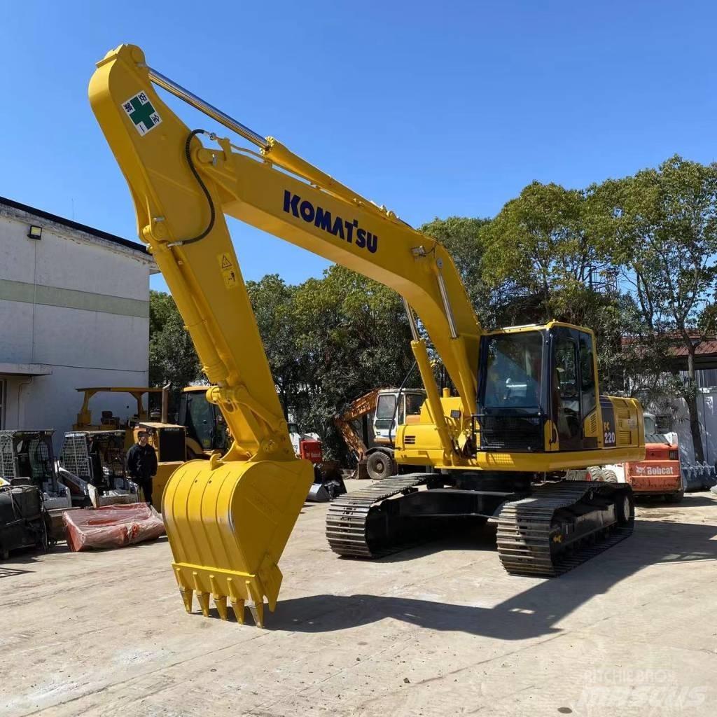 Komatsu PC 220 Paletli ekskavatörler