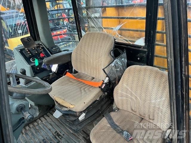JCB 714 Belden kirma kaya kamyonu