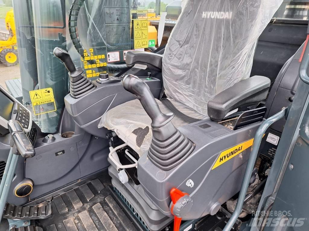 Hyundai HX210A L Paletli ekskavatörler