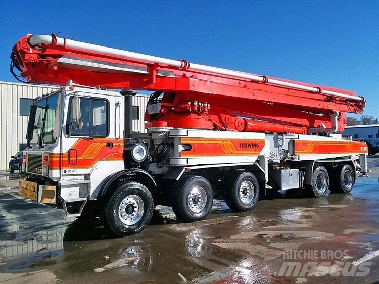 Schwing 53m Beton pompaları