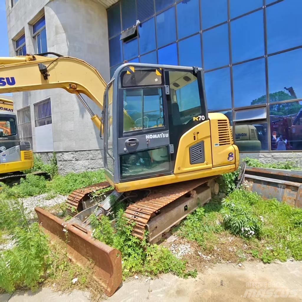 Komatsu PC 70 Paletli ekskavatörler