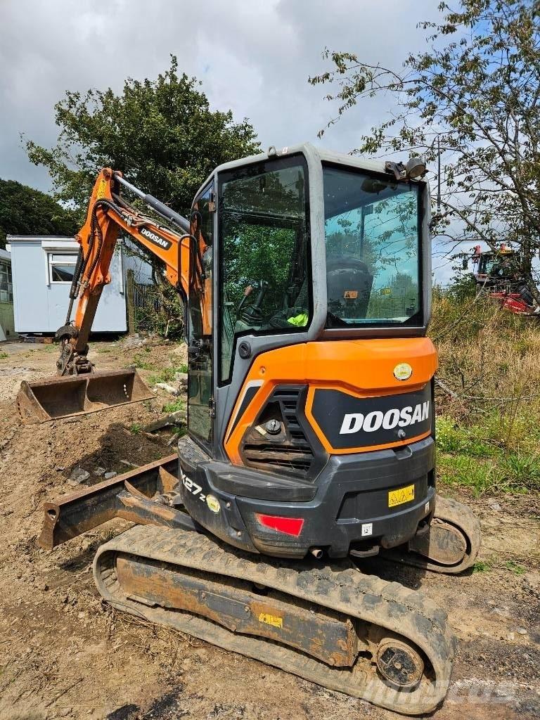 Doosan DX 27 Z Mini ekskavatörler, 7 tona dek
