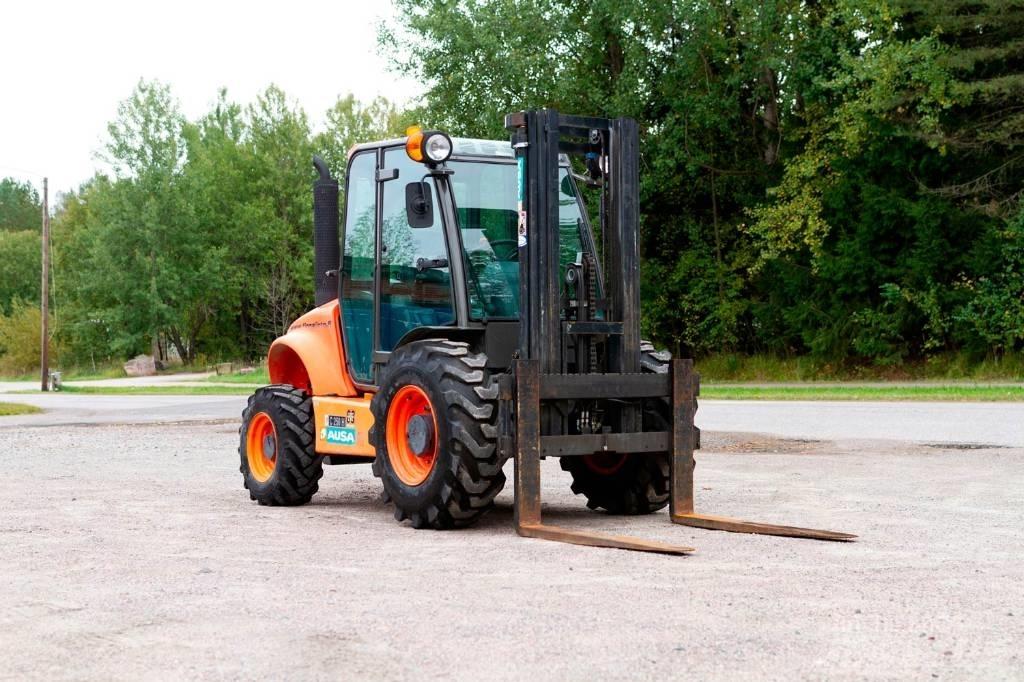 Ausa C 250 H Arazi tipi forklift