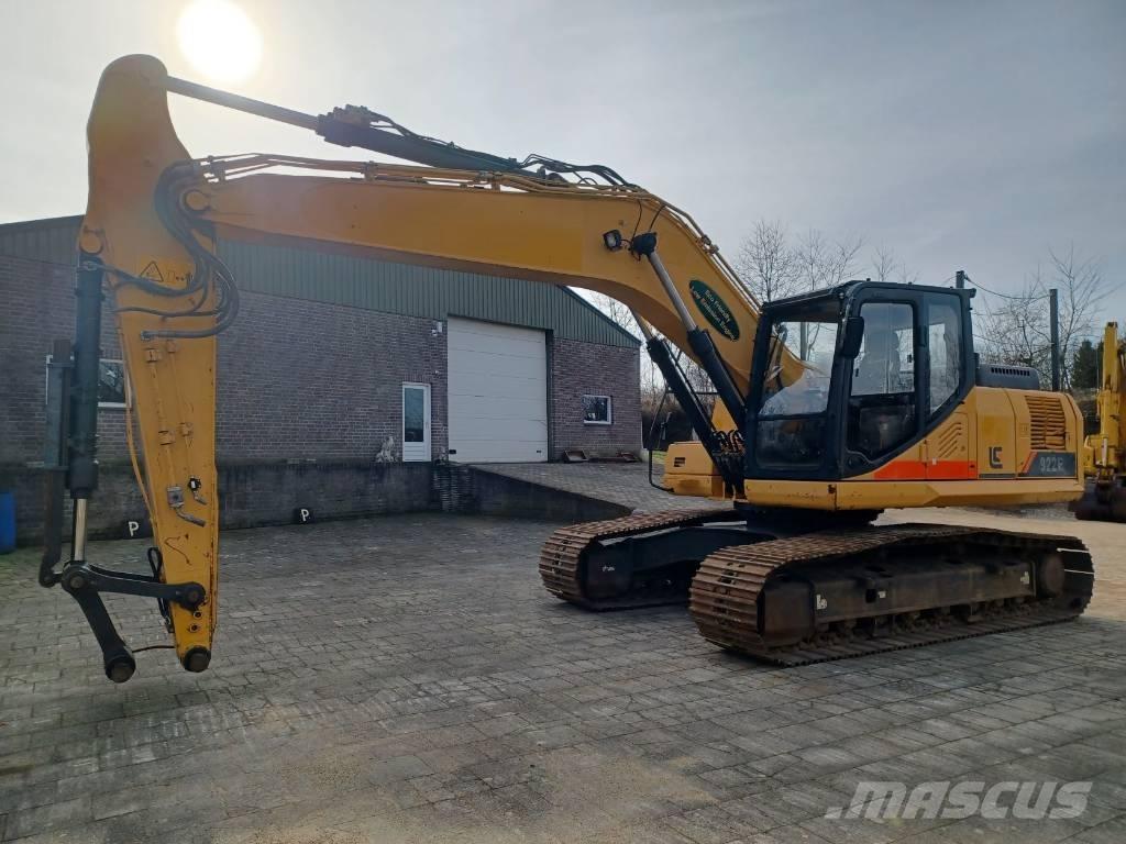 LiuGong CLG 922 E Paletli ekskavatörler