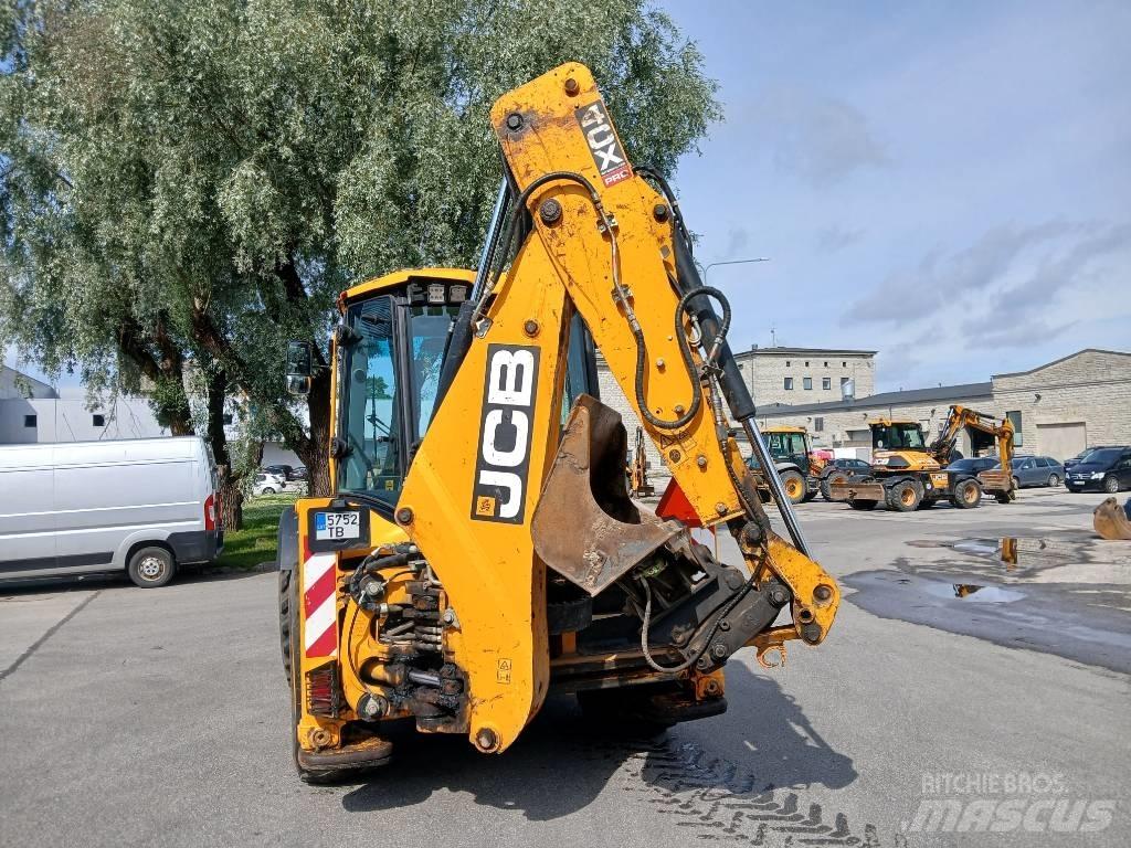JCB 4 CX Pro AEC Kazıcı yükleyiciler - beko loder