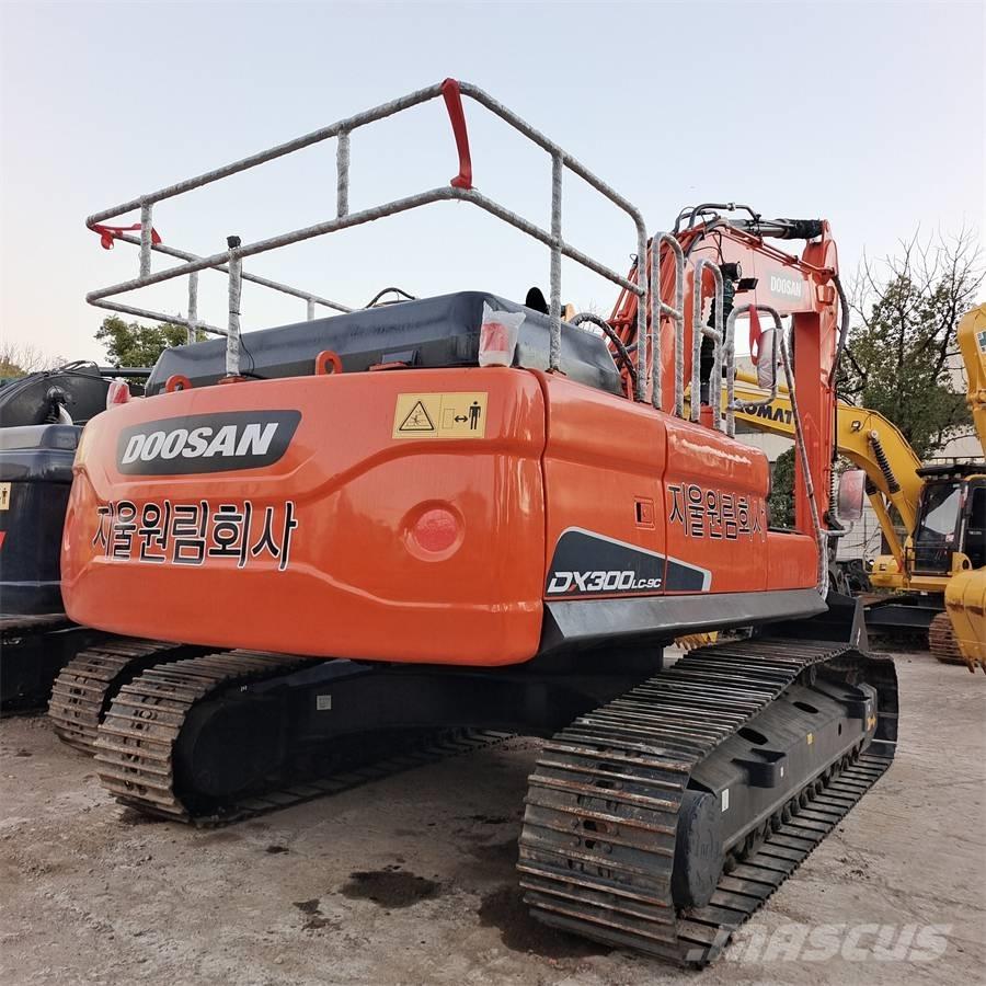 Doosan DX300LC-9C Paletli ekskavatörler
