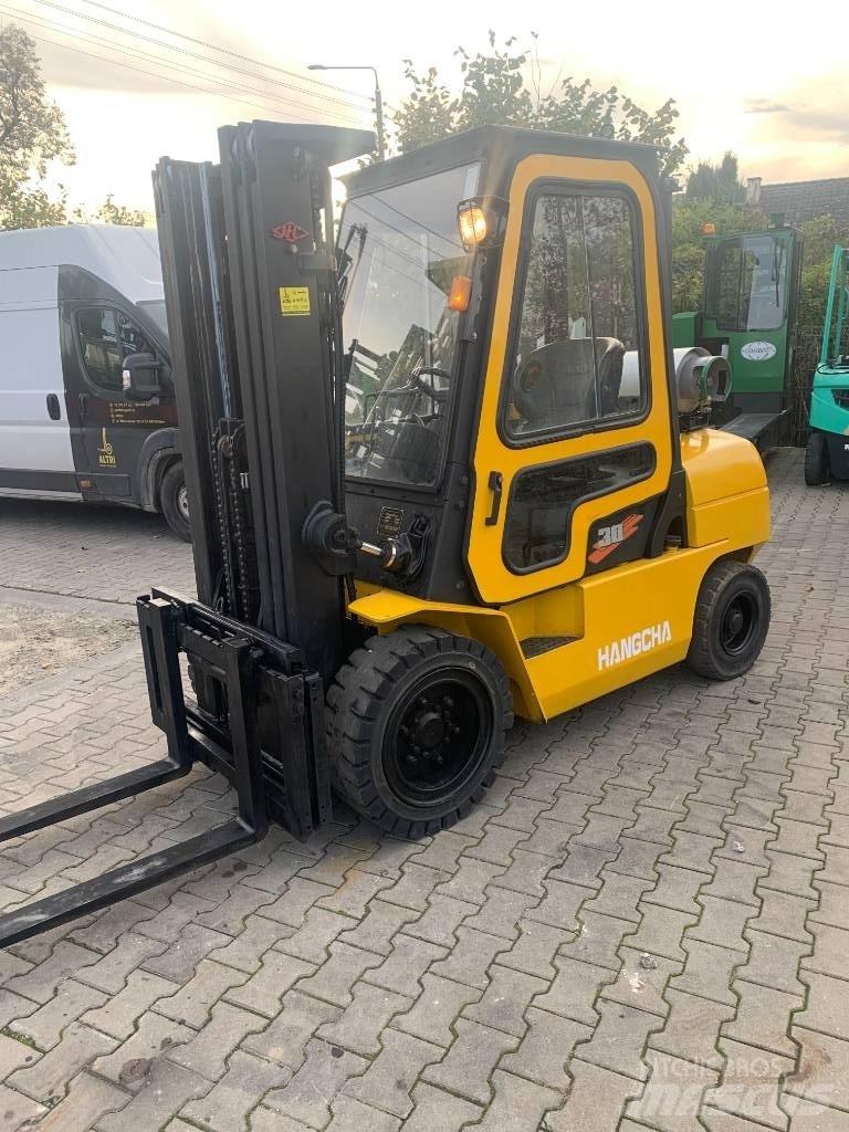 Hangcha CPQD 30 N LPG'li forkliftler